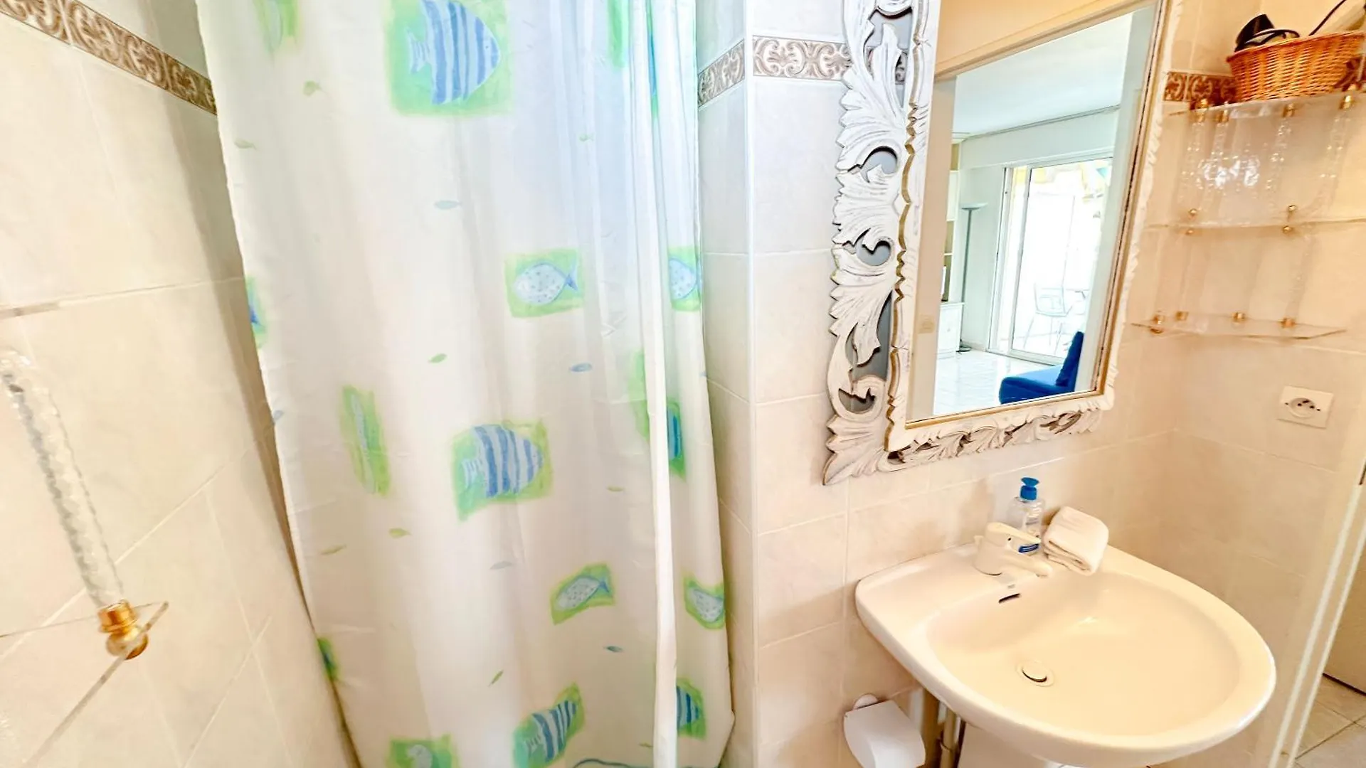Charming Apartment In Cannes 10-Min To Beach 0*,  Frankrijk